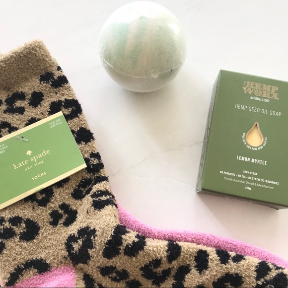 🆕 Gift Set - Picture 2 of 2